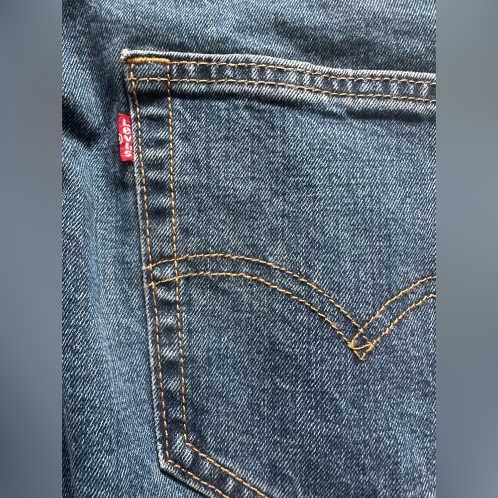 NWT Levi’s 505 Straight Fit Medium Wash Jeans - Size 34x34 - Picture 4 of 13